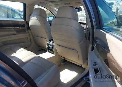 2011 BMW 750Li z USA, uszkodzony, nr VIN WBAKB8C56BCY65532